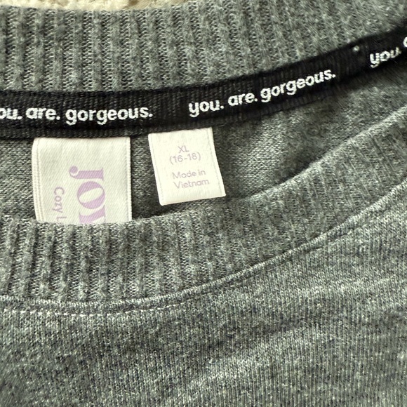 Cozy Gray and Cream women Pajama Set I have size L and XL - Picture 2 of 4